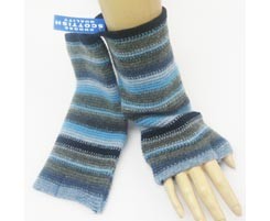 The Scarf Company 100% Lambswool Ladies Wristlets - Navy