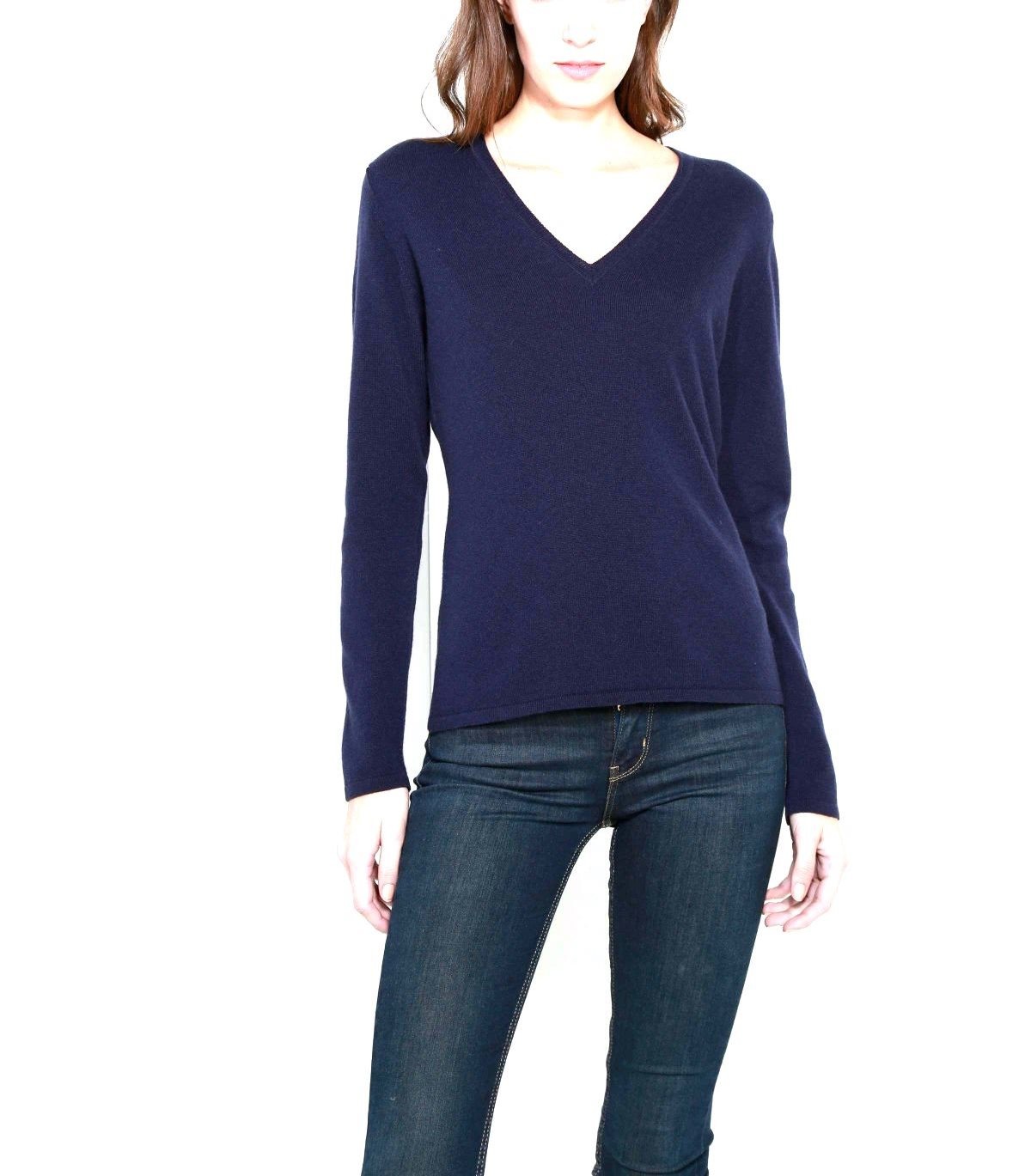 Navy Ladies' V-Neck Sweater - 100% Cashmere Made in Scotland