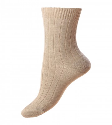 Pantherella Women's Tabitha Cashmere Ribbed Anklet Socks in Natural
